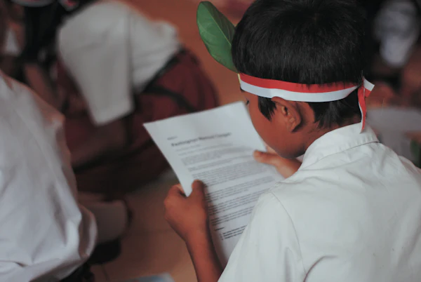Murid membaca